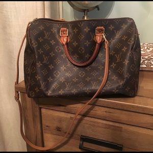 Louis Vuitton Speedy 35